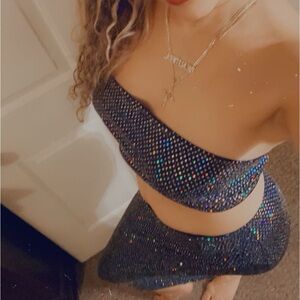 Divided, Glittery silver sequin bandeau top and skirt set in a women’s Medium.